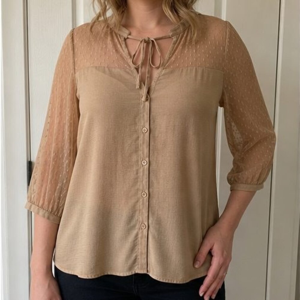 Camel Button Blouse - Picture 2 of 6